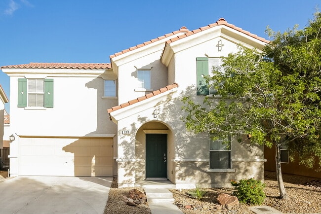 Building Photo - 710 Loughton St