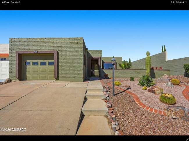 Building Photo - 2780 S Camino Iturbide