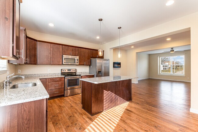 Photo - 487 S Arlington Rd