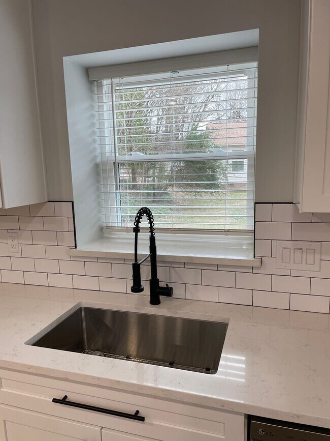 Photo - X ADU Telfair Rd Unit ADU - Private Room with Private Bathroom