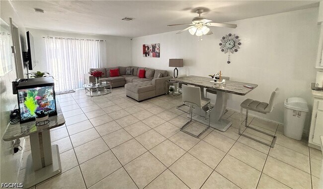 Photo - 536 SE 6th Pl