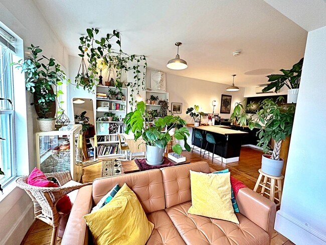 Photo - 264 Sumner St Unit 3