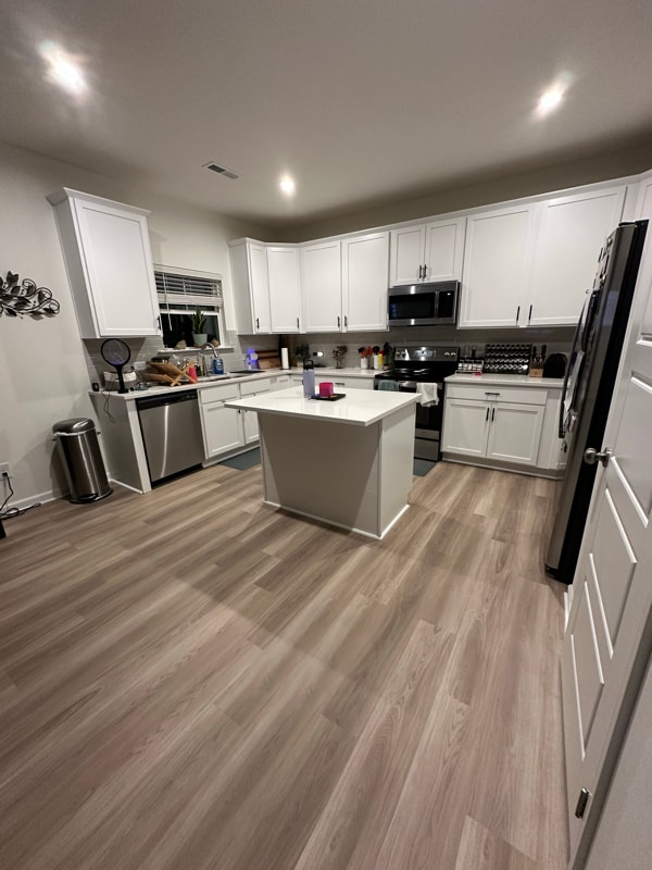 Photo - 423 Bassett Ln