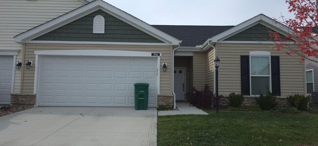 Photo - 566 Rochdale Run