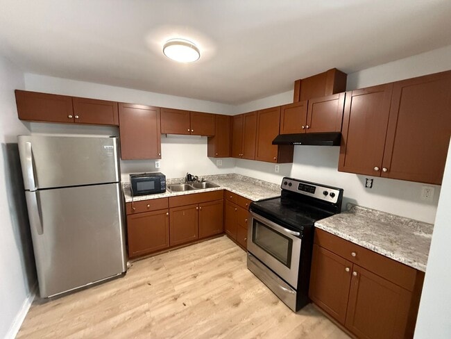 Photo - 555-565 N Kent St Unit 202