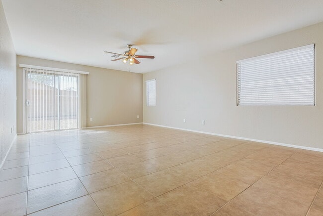 Photo - 43759 Colby Dr