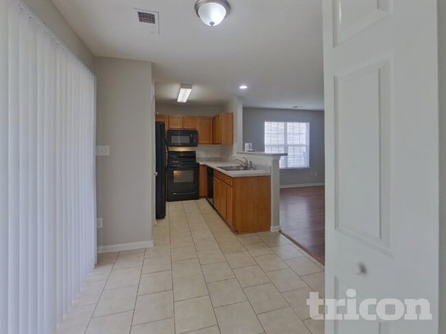 Photo - 6417 Sunman Rd