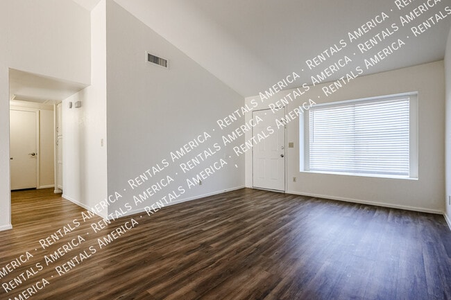 Photo - 1055 N Recker Rd
