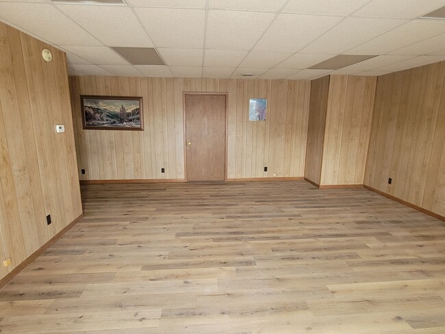 Photo - Falls City Plaza Unit 1