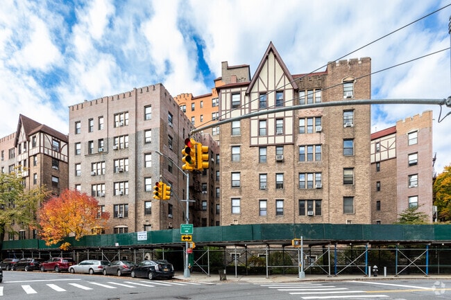 Photo - 3875 Waldo Ave