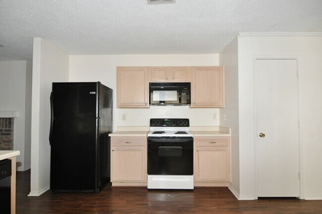 Photo - 2971 Celian Dr