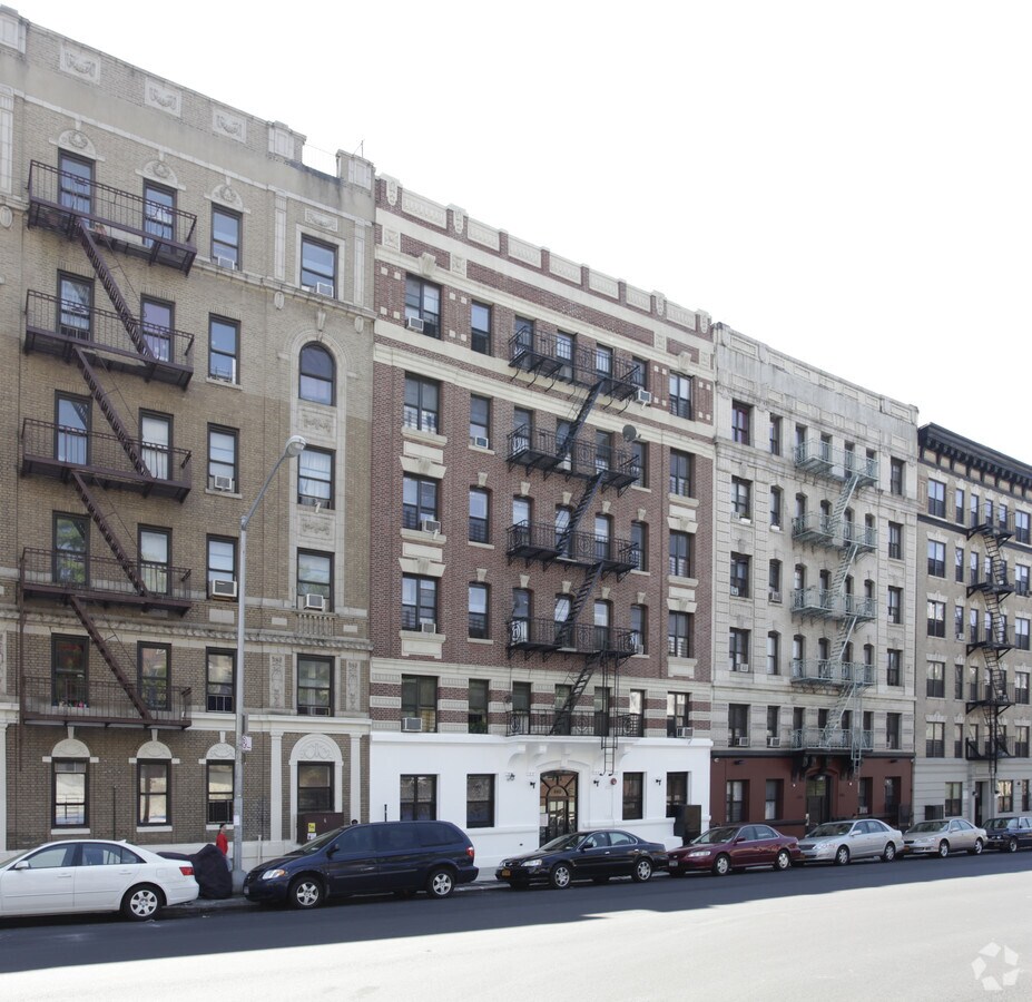 Photo - 660 St Nicholas Ave