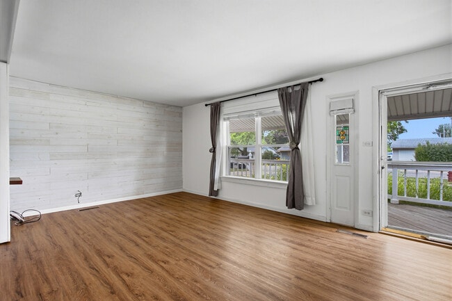 Photo - 1023 Highland Ave