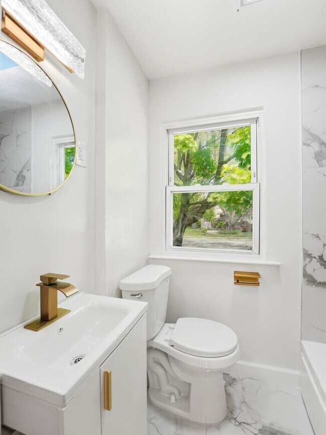 Photo - Fully Renovated Rental with Designer Kitchen, Modern Bath & Bonus Spaces – Stratford, NJ