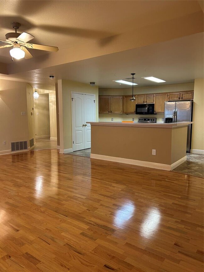 Photo - 7413 Amanda Ellis Way