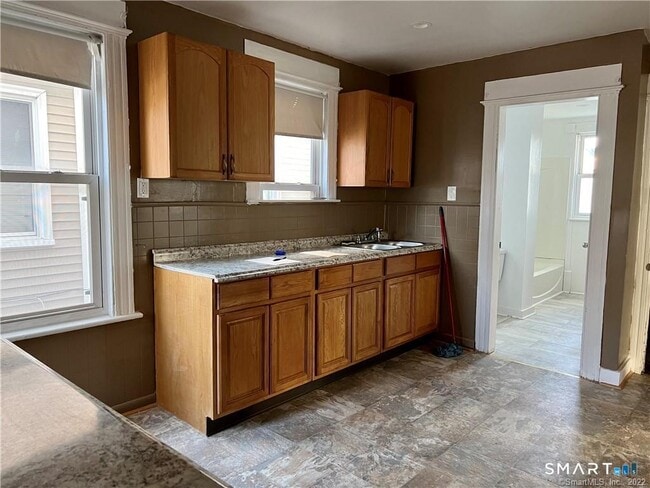 Photo - 265 Bunnell St Unit 1