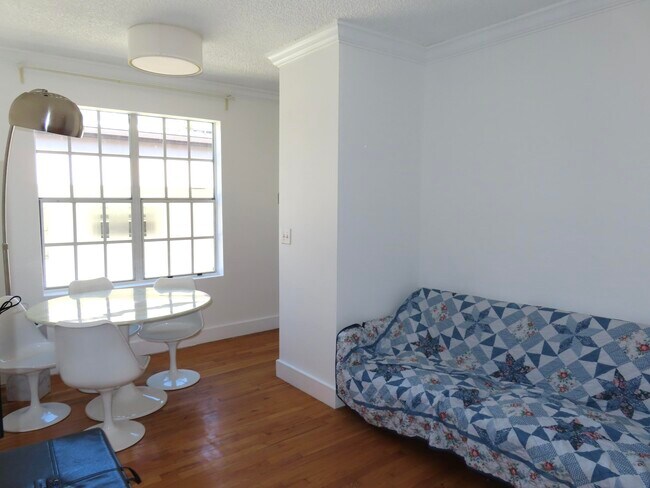 Photo - 605 Euclid Ave Unit 202