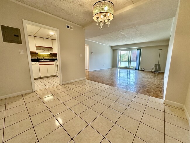 Photo - 44 Broadlawn Park Unit 22A