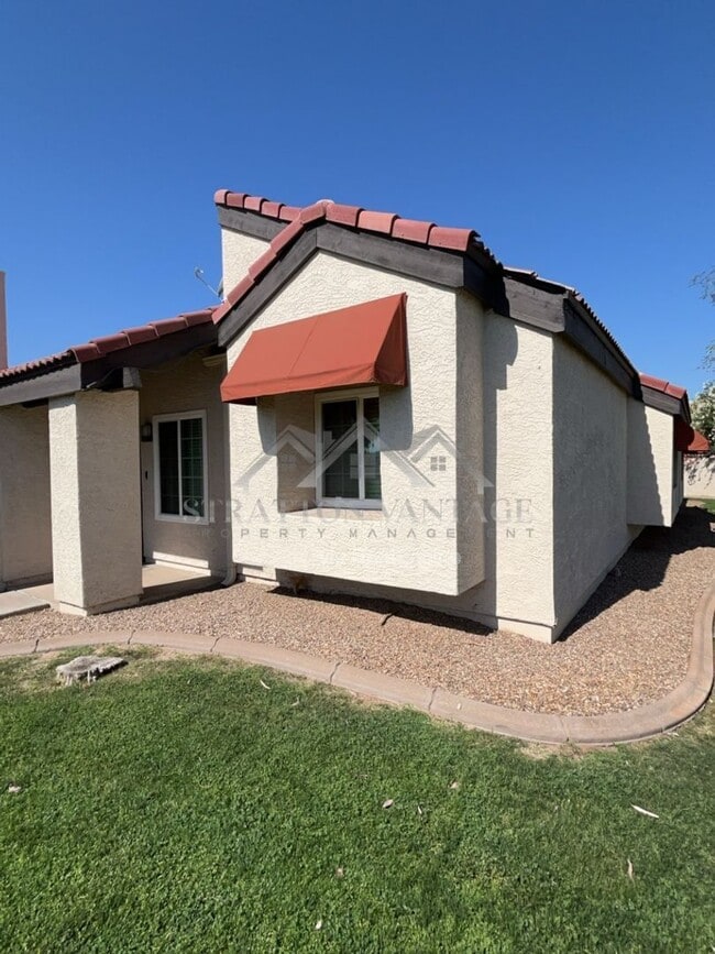 Photo - 911 S Siesta Ln