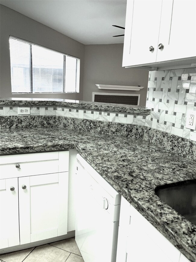 Building Photo - 7200 T C Jester Blvd Unit 3402
