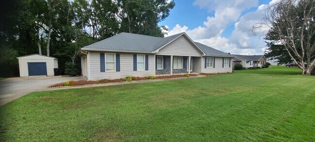 Photo - 106 Overlook Dr