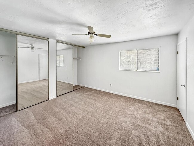 Photo - 322 Canal Rd