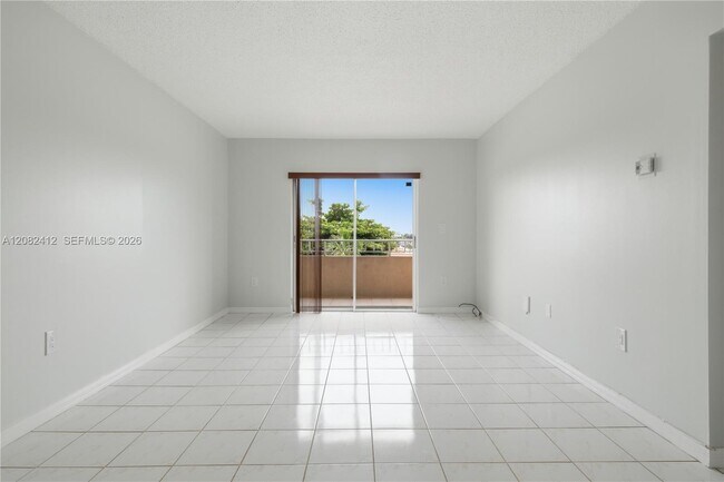 Photo - 6090 W Flagler St Unit 307