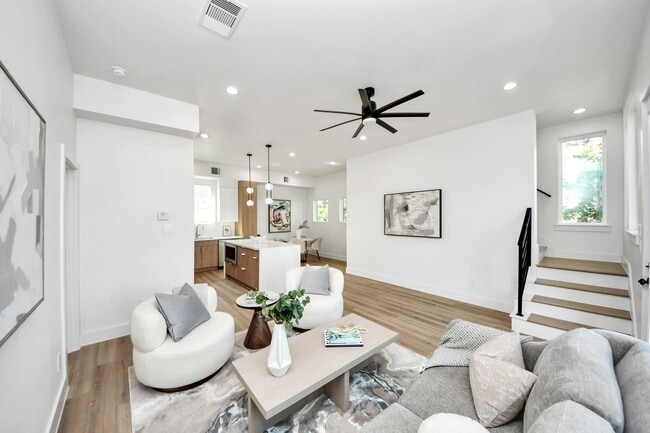 Photo - 2312 Barbee St