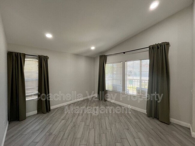 Photo - 81812 Tecoma Ave