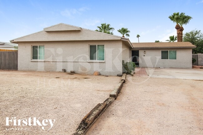 Photo - 2307 E Everett Dr