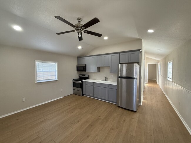 Photo - 19 Aspen Cir