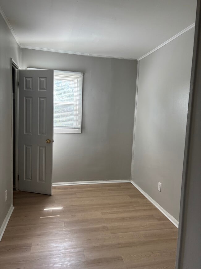 Photo - 903 S 45th St