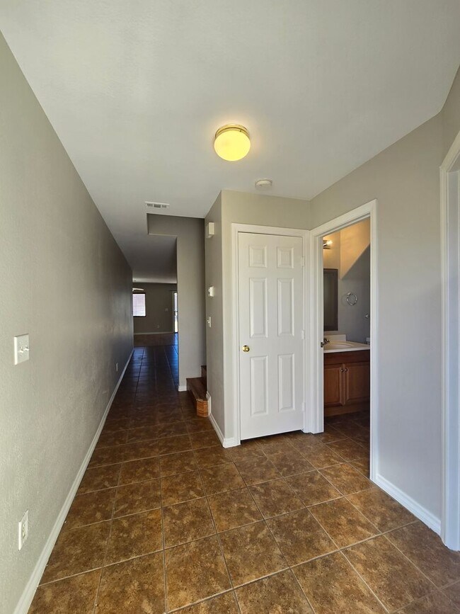 Photo - A Fabulous 4 Bedroom Home in N.Las Vegas 1 Bedroom Downstairs.
