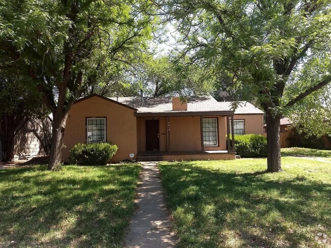 Building Photo - Charming 2-bedroom, 1-bathroom home