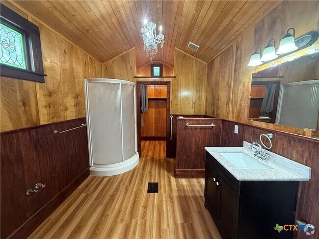 Building Photo - 184 3rd St Rental