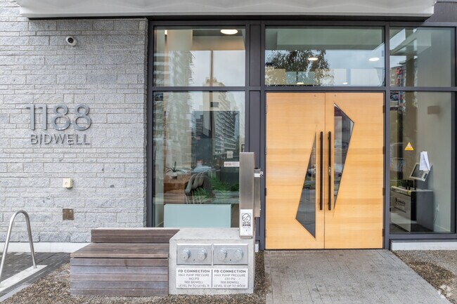 Entrée du bâtiment - 1188 Bidwell St
