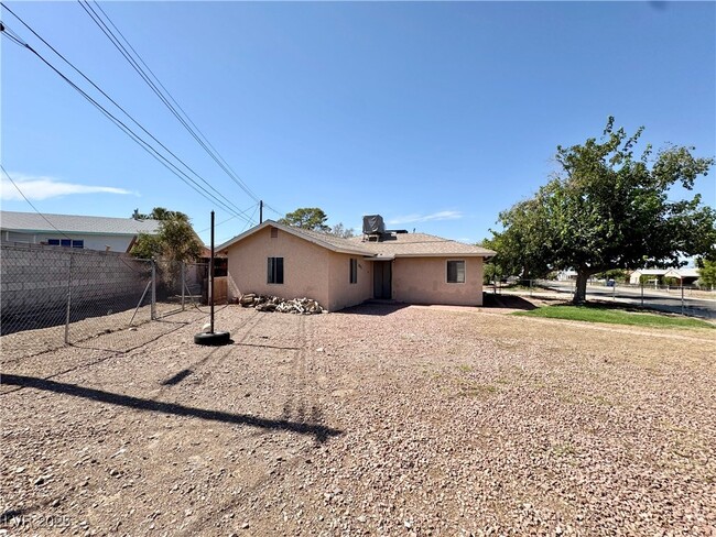 Building Photo - 632 National St