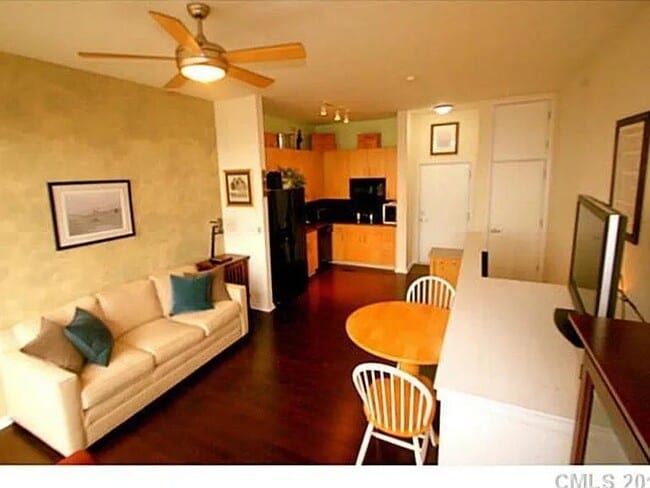 Photo - 2125 Southend Dr Unit 433