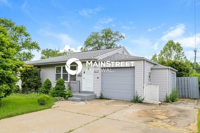 3 Bedroom Pet-Friendly Home in FLORISSANT,... - 3 Bedroom Pet-Friendly Home in FLORISSANT,...