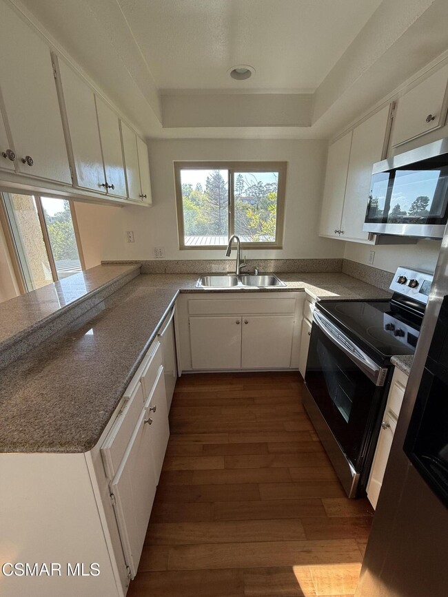 460 Arbor Ln Ct