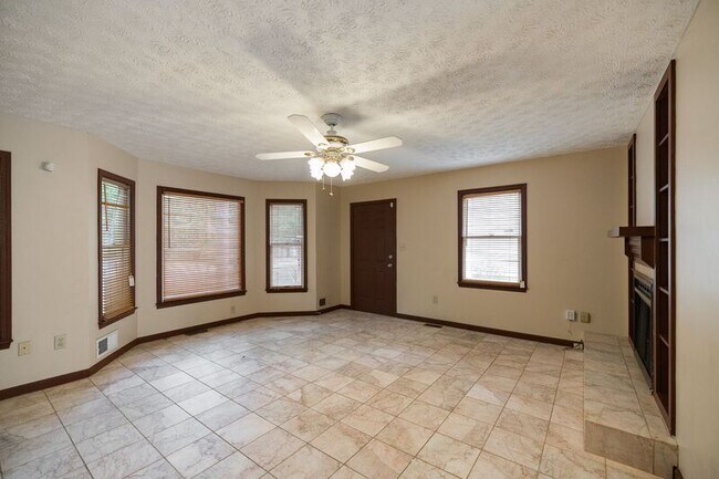 Photo - 277 Highland Park Dr