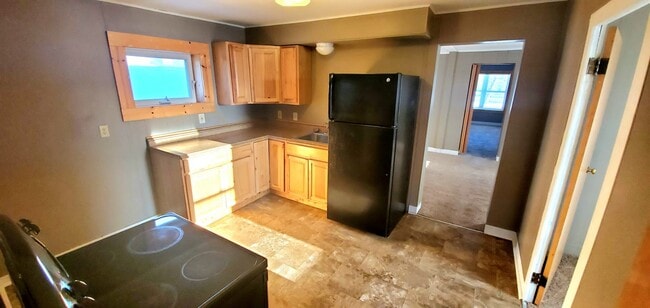 Building Photo - Lockwood Unit B-Upper Rental