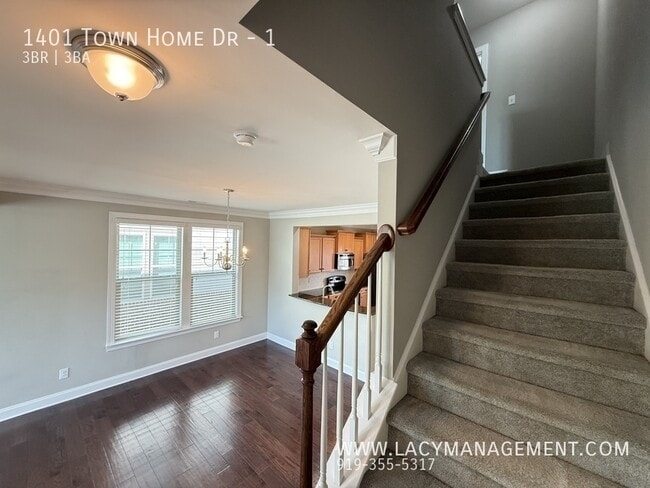 Photo - 1401 Town Home Dr