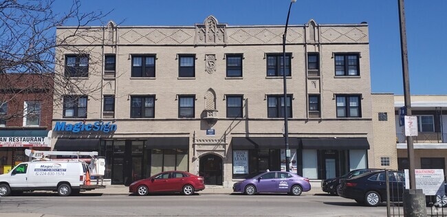 Building Photo - 3412 W Montrose Ave Unit 209 Rental