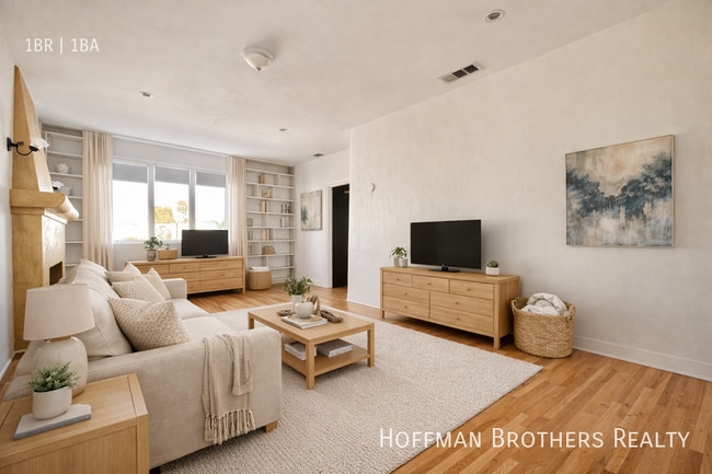 Building Photo - 706 N Curson Ave