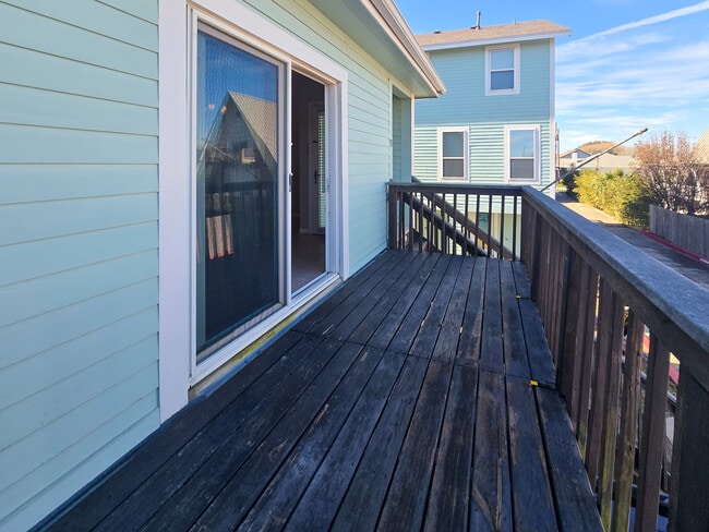 Photo - 3100 75th St