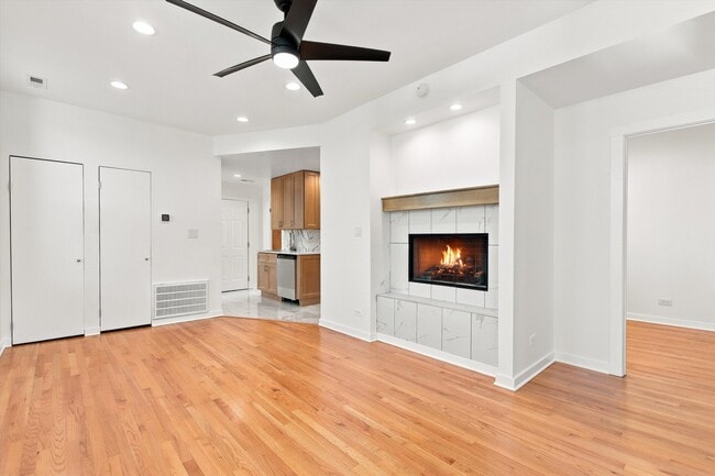 Photo - 708 N Wood St Unit 4N