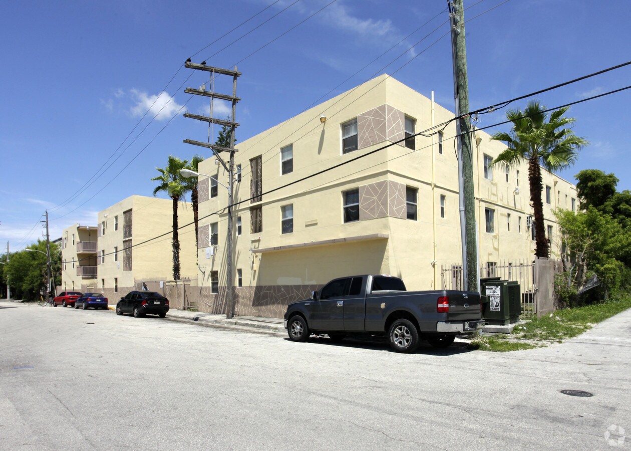 Photo - New Arena Square North and South