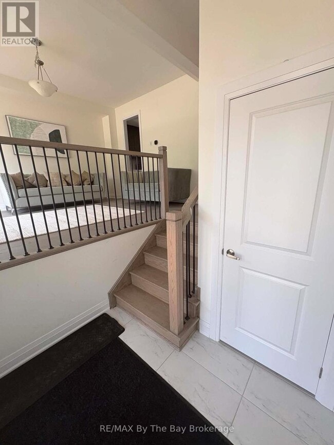 Photo - 218 Mapleside Dr