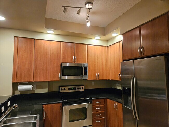 Photo - 801 S Olive Ave Unit 101